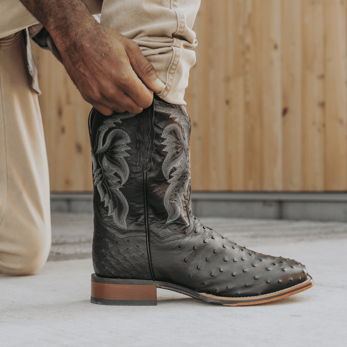 ALAMOSA FULL QUILL OSTRICH BOOT Image