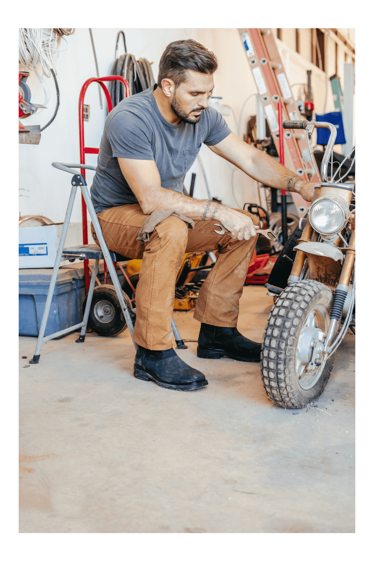 BLAYDE WATERPROOF LEATHER BOOT Image