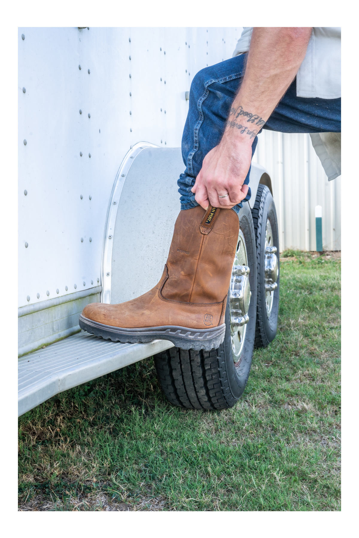 CUMMINS WATERPROOF LEATHER Image